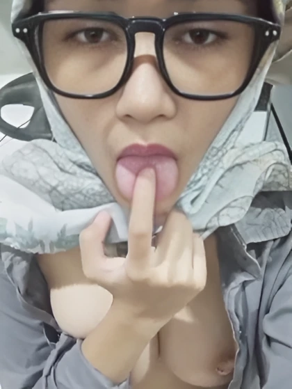 Jilbab Tocil Remes Nenen Emut Jari