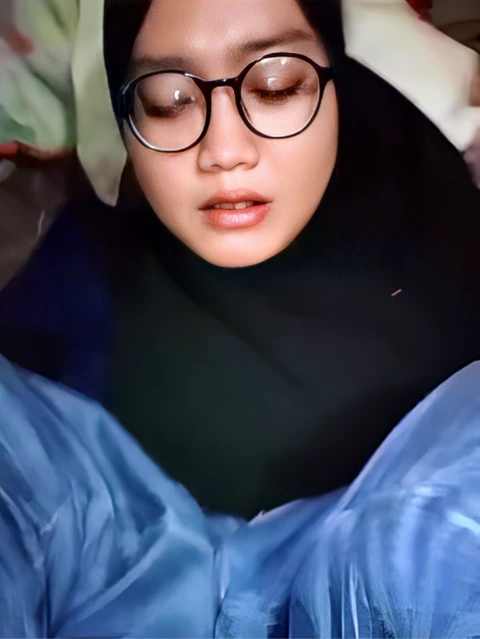Genjot Jilbab Cuby Pantat Besar Empuk