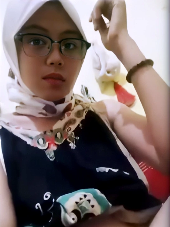 Memek Ukhtinya Udah Becek Parah