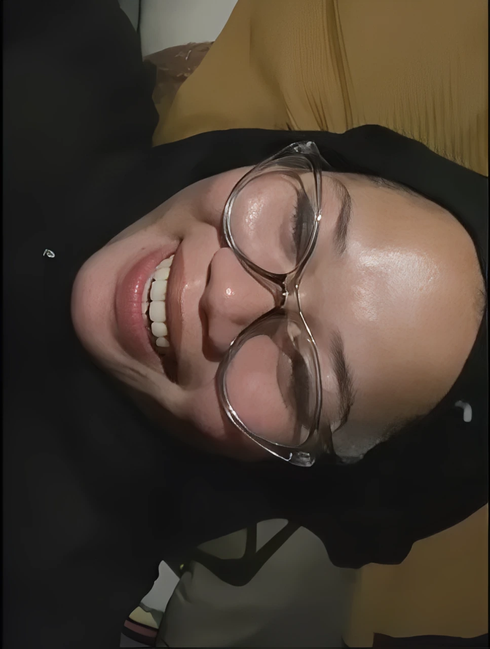 Crotin di Muka Tante Malah Kena Jilbab – Bokep Jilbab
