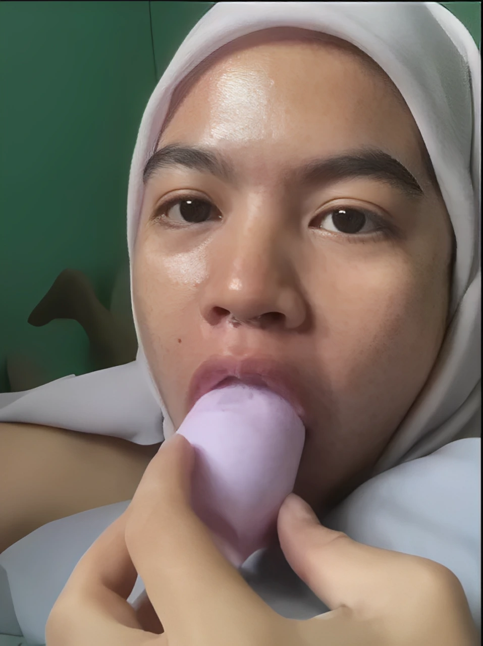 Adek Belajar Colok Pake Botol – Bokep Jilbab