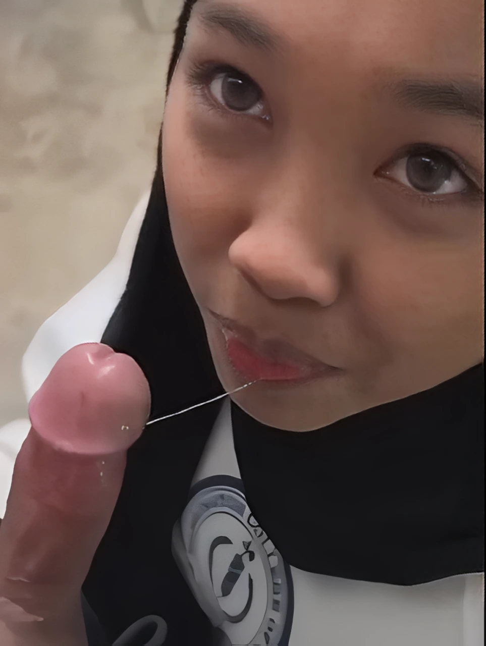 Gadis Hijab Maniak Sepong Outdoor 